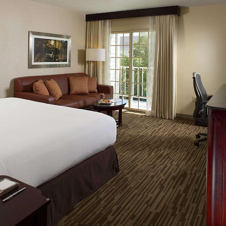 Hotel Doubletree By Hilton Raleigh Durham Airport At Research Triangle Park Esterno foto