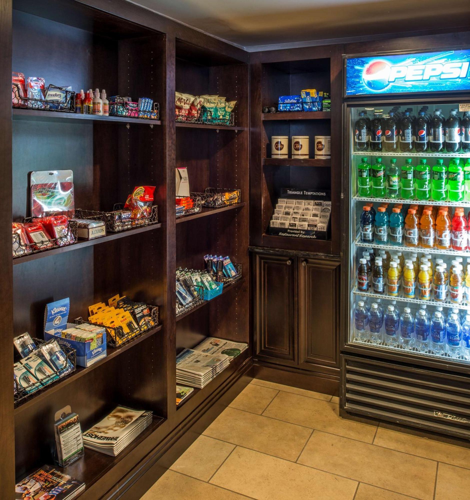 Hotel Doubletree By Hilton Raleigh Durham Airport At Research Triangle Park Esterno foto