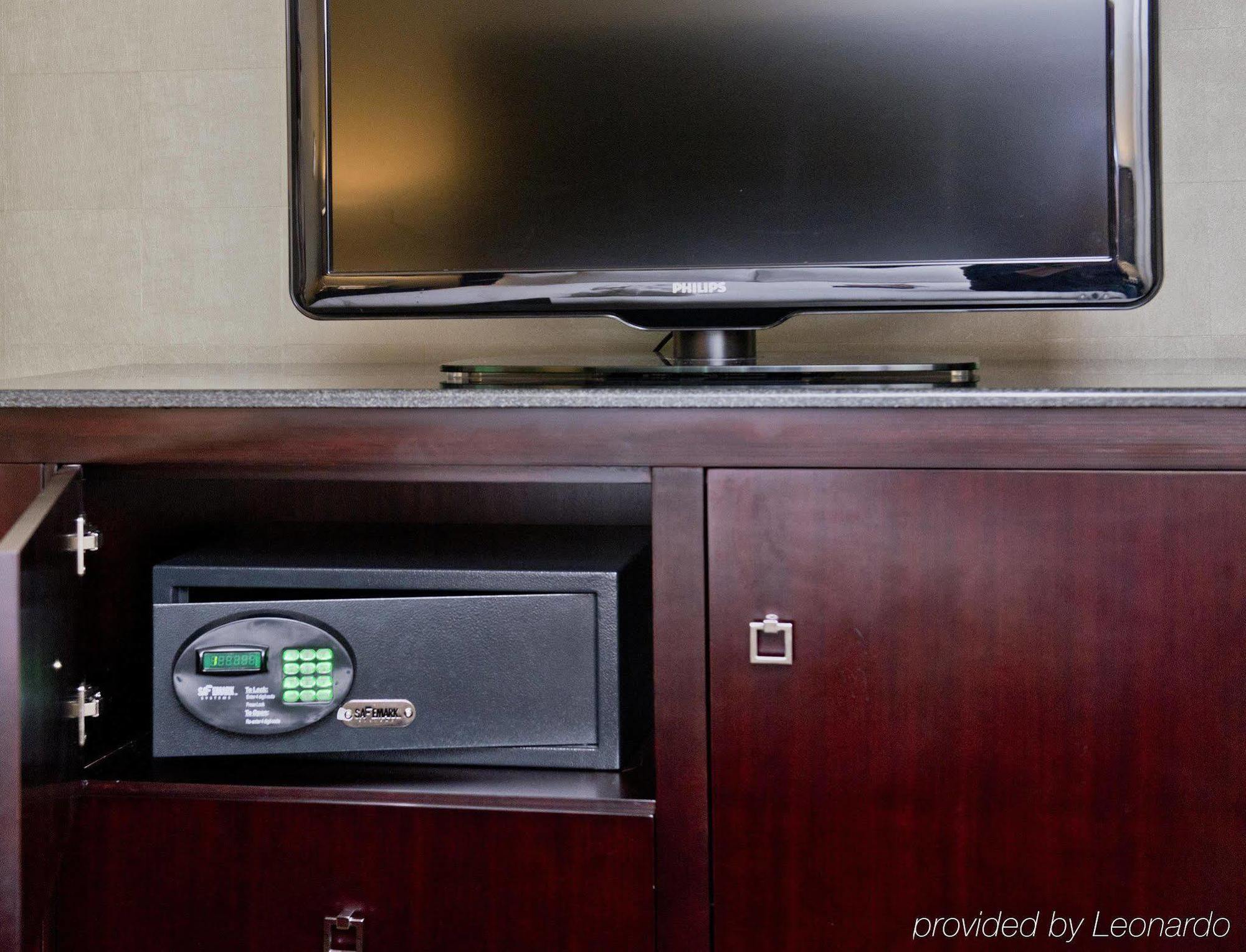 Hotel Doubletree By Hilton Raleigh Durham Airport At Research Triangle Park Esterno foto