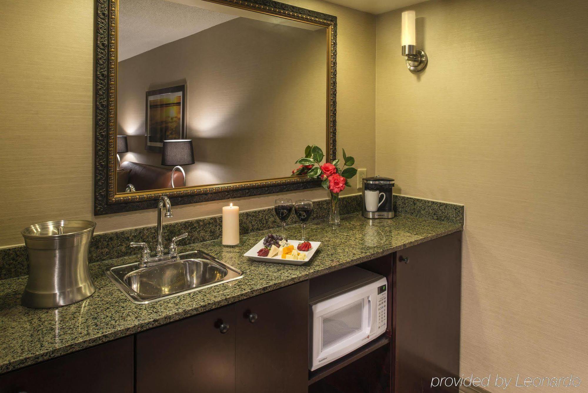 Hotel Doubletree By Hilton Raleigh Durham Airport At Research Triangle Park Esterno foto